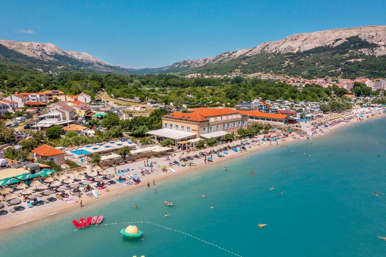 Hotel Dobrovit Ex Tamaris Baška Exteriör bild