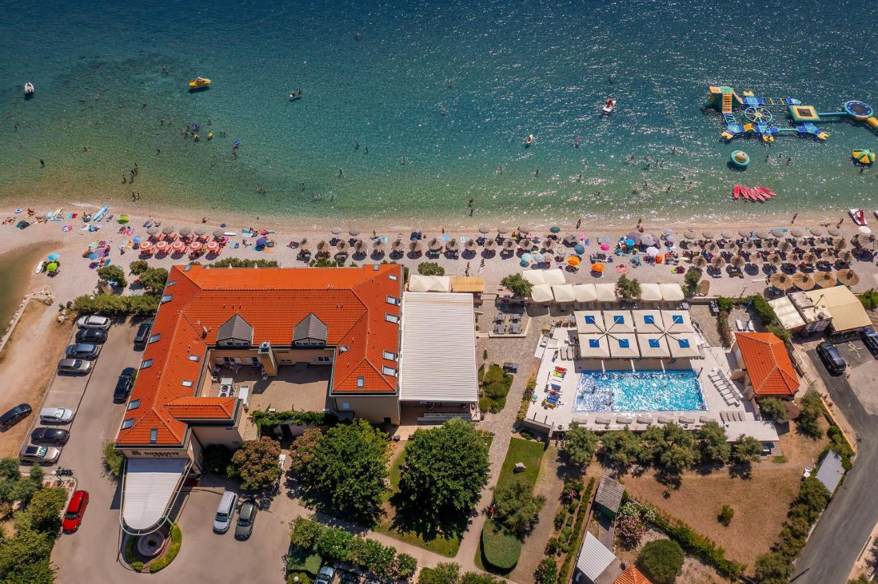 Hotel Dobrovit Ex Tamaris Baška Exteriör bild