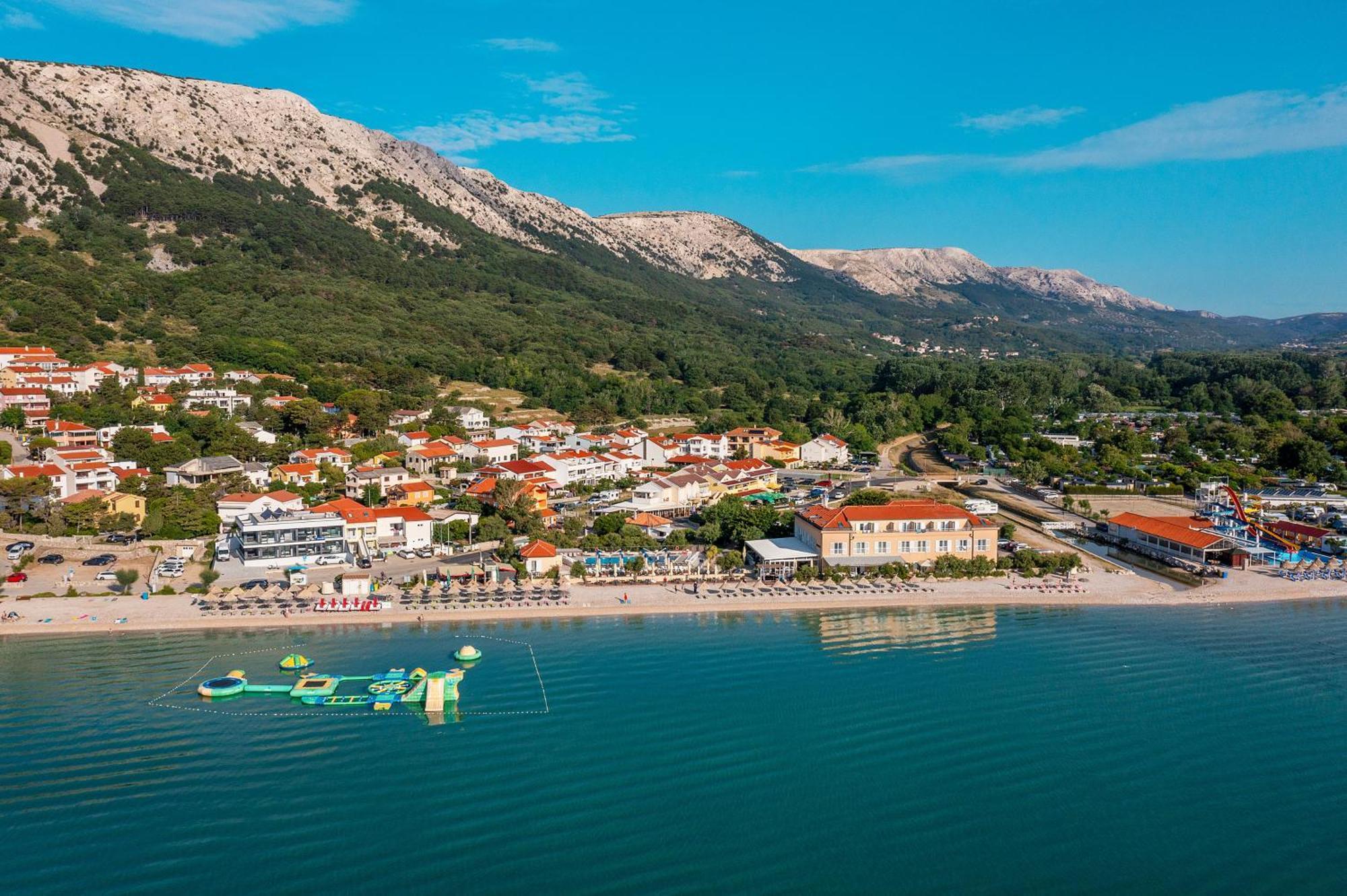 Hotel Dobrovit Ex Tamaris Baška Exteriör bild